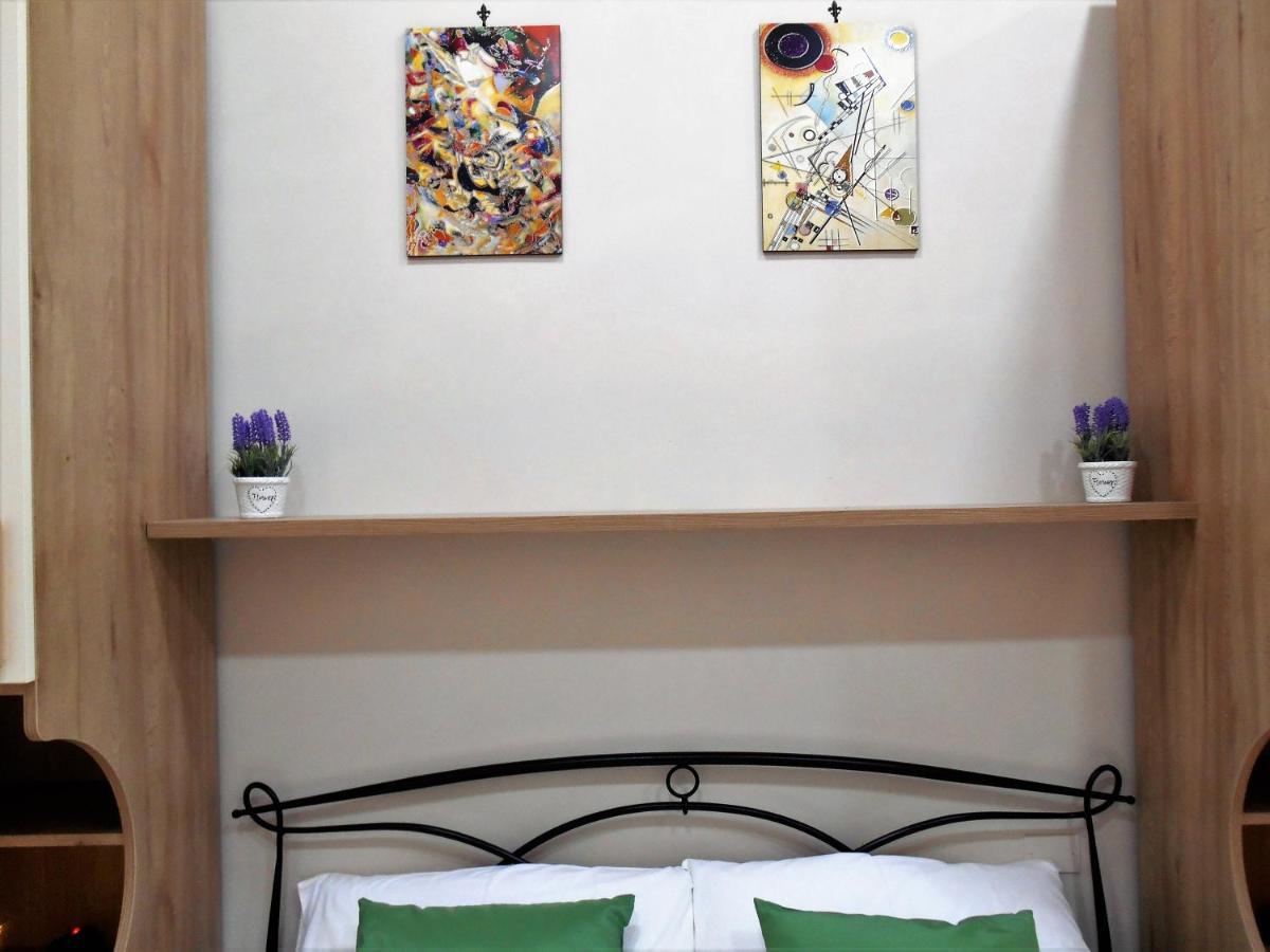 Essenza Di Napoli Bed and Breakfast Exteriör bild
