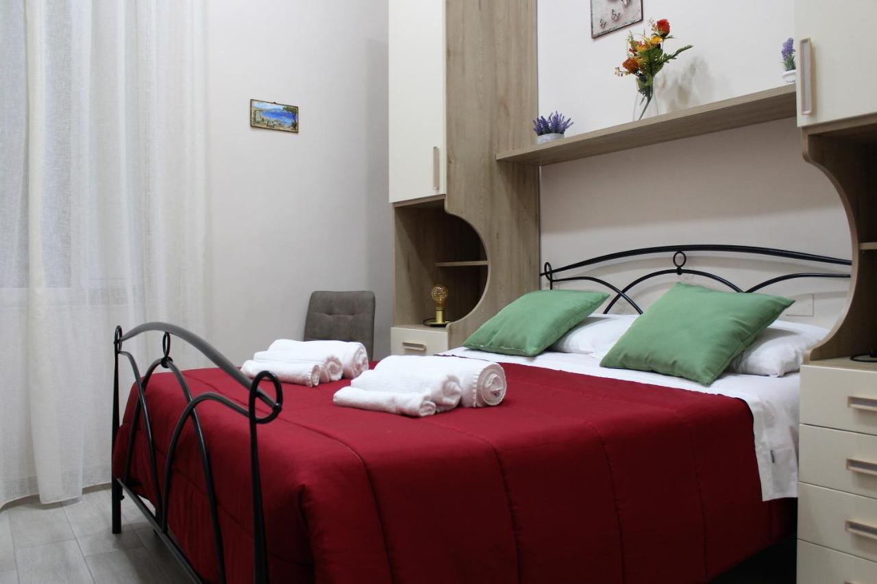 Essenza Di Napoli Bed and Breakfast Exteriör bild